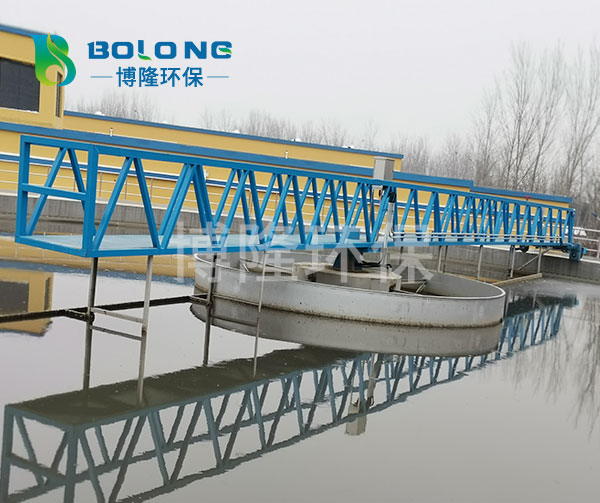 周邊傳動刮吸泥機